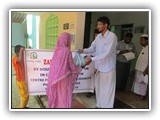 ZAKAT AL-FITR - 2015 - HUSAINIAYA PURAM, PALAVI (5)